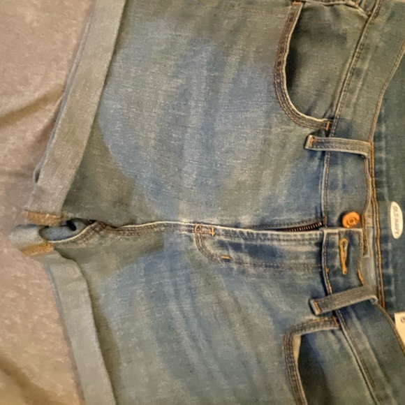 Old Navy size 6 NWT shorts - Picture 2 of 7